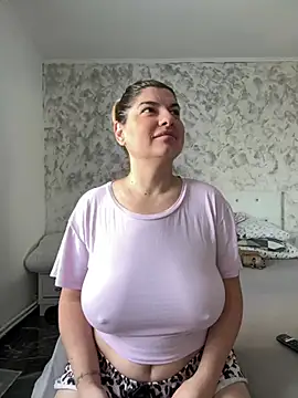 evaxxxcurvyxxx online show from 07/27/26, 07:15
