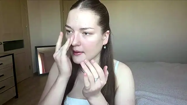 lizzzanatooo online show from 06/05/26, 07:47