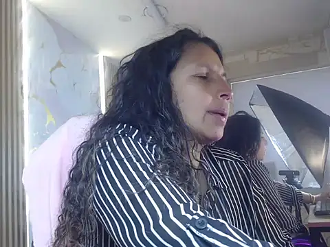 Danna Sg online show from 07/19/26, 02:10