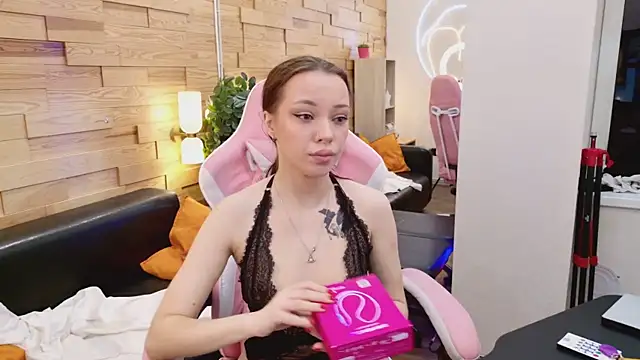 Zoey Neal online show from 08/01/26, 03:06