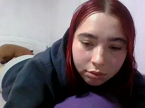 Snapshot of Annisofi000 chatting on 06/11/26, 01:16 Annisofi000 online show from 06/11/26, 01:16
