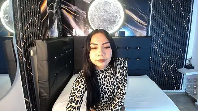LilySweet   online show from 06/05/26, 08:25