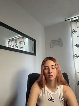 Sophia LuxxX online show from 07/01/26, 03:12