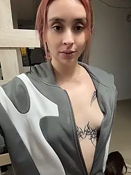 Sophia LuxxX online show from 07/17/26, 03:24
