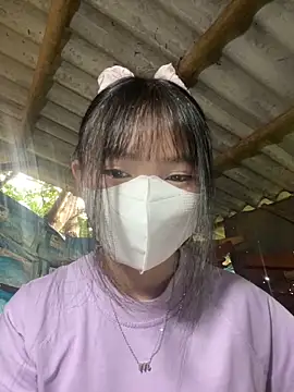 Snapshot of BabyLyly20 chatting on 06/04/26, 12:49 BabyLyly20 online show from 06/04/26, 12:49