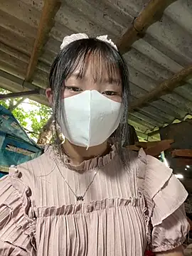 Snapshot of BabyLyly20 chatting on 06/13/26, 12:30 BabyLyly20 online show from 06/13/26, 12:30