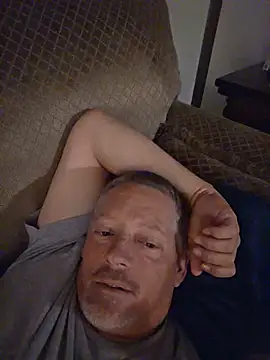 Snapshot of sassydaddy4u chatting on 06/10/26, 06:01 sassydaddy4u online show from 06/10/26, 06:01