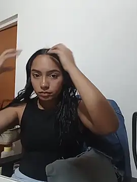 Snapshot of xcleila chatting on 06/14/26, 02:35 xcleila online show from 06/14/26, 02:35
