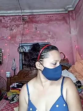 Snapshot of MoonLusty chatting on 06/03/26, 02:33 MoonLusty online show from 06/03/26, 02:33