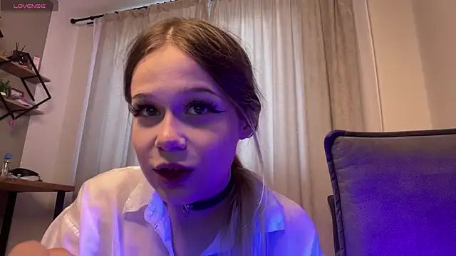 TaiLedCompact online show from 06/09/26, 02:06