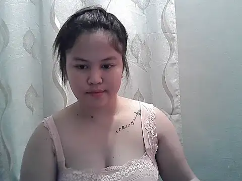 Snapshot of ThePrettySecret chatting on 06/06/26, 07:24 ThePrettySecret online show from 06/06/26, 07:24