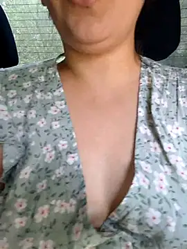 Vibeme crazy online show from 07/23/26, 10:46