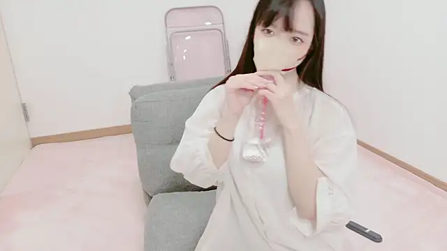 Snapshot of Hikari__o00 chatting on 06/10/26, 12:44 Hikari o00 online show from 06/10/26, 12:44