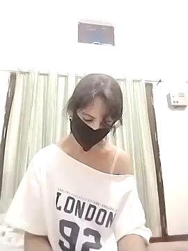 cutieNancy89 online show from 07/19/26, 03:16