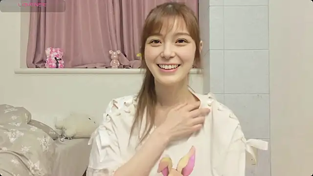 Snapshot of -Ria1022- chatting on 07/26/26, 03:19 -Ria1022- online show from 07/26/26, 03:19