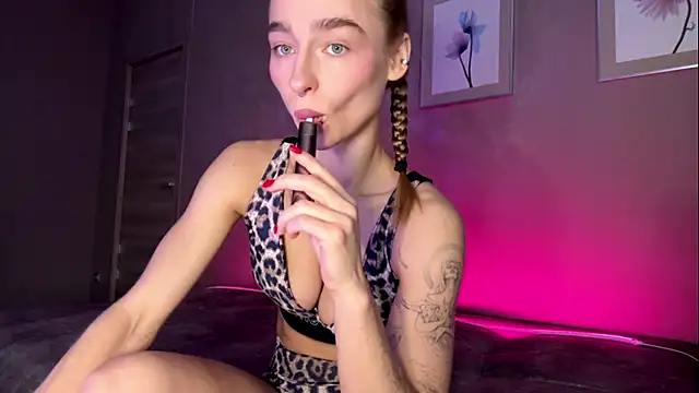 amilia-sexygirl online show from 07/19/26, 01:09