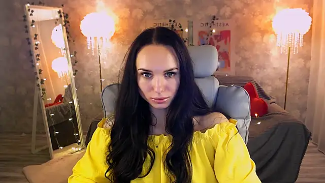 NicoleMerz online show from 06/26/26, 06:45