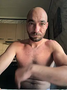17vio online show from 07/07/26, 04:37