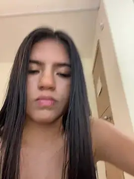 Eilie xxx online show from 07/28/26, 07:39