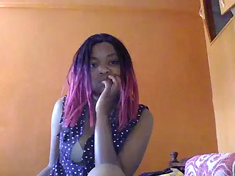 Snapshot of Sexyvaren chatting on 06/05/26, 09:04 Sexyvaren online show from 06/05/26, 09:04