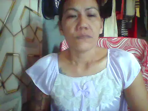 Snapshot of pinayheartaker chatting on 06/07/26, 02:59 pinayheartaker online show from 06/07/26, 02:59