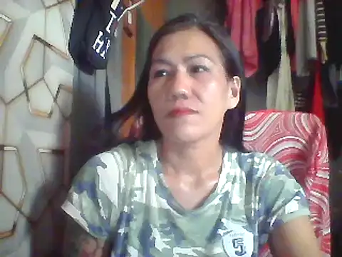 Snapshot of pinayheartaker chatting on 06/10/26, 01:06 pinayheartaker online show from 06/10/26, 01:06