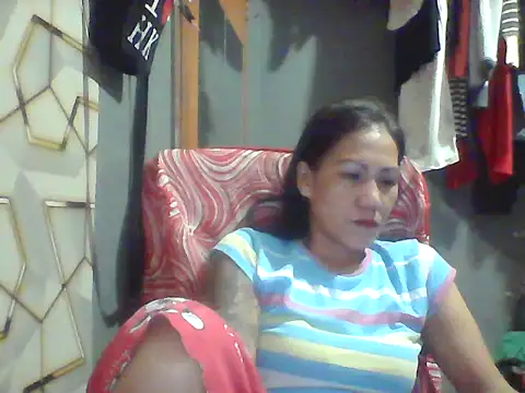 Snapshot of pinayheartaker chatting on 06/10/26, 01:10 pinayheartaker online show from 06/10/26, 01:10