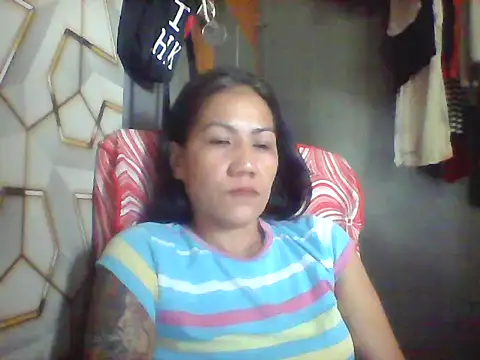 Snapshot of pinayheartaker chatting on 06/11/26, 03:26 pinayheartaker online show from 06/11/26, 03:26