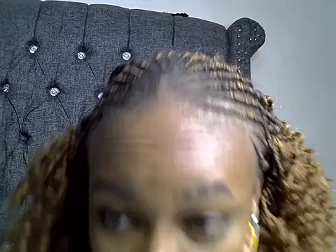 cocolaurah online show from 07/21/26, 07:05