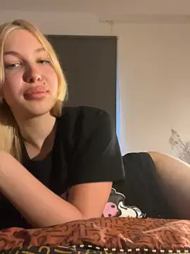 MilaaXOO online show from 07/06/26, 06:21