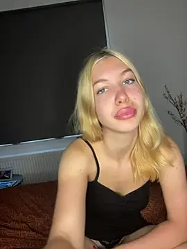 MilaaXOO online show from 07/14/26, 04:23