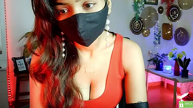 Snapshot of Yalinahotty chatting on 06/28/26, 03:34 Yalinahotty online show from 06/28/26, 03:34