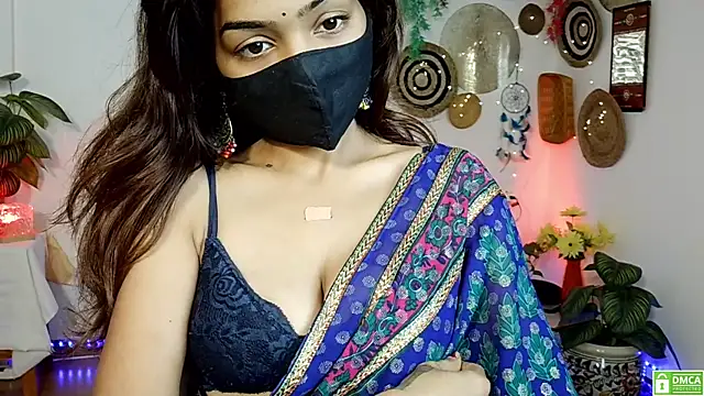 Snapshot of Yalinahotty chatting on 07/08/26, 01:32 Yalinahotty online show from 07/08/26, 01:32