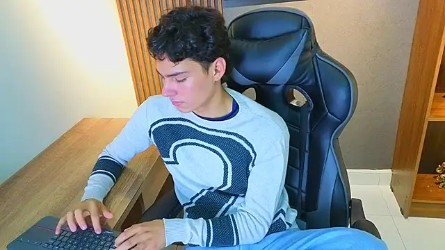 Esteban Fire online show from 06/04/26, 12:11