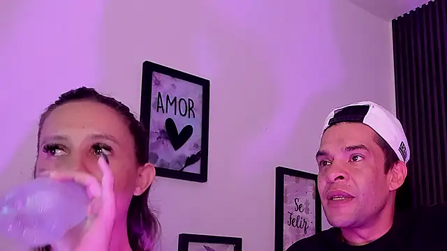 Snapshot of Mia_and_Erick chatting on 06/11/26, 04:10 Mia and Erick online show from 06/11/26, 04:10