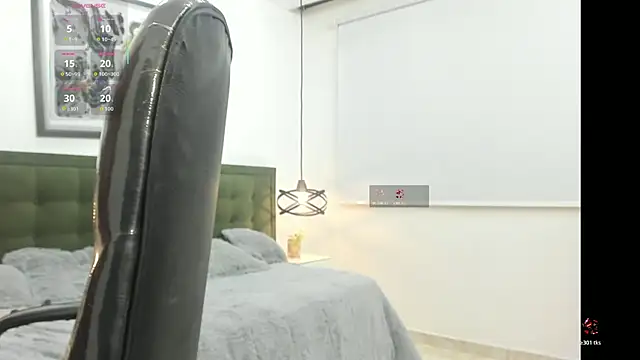 mia foxw69 online show from 06/04/26, 06:36