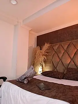 ThaliaHall 1 online show from 07/09/26, 10:52