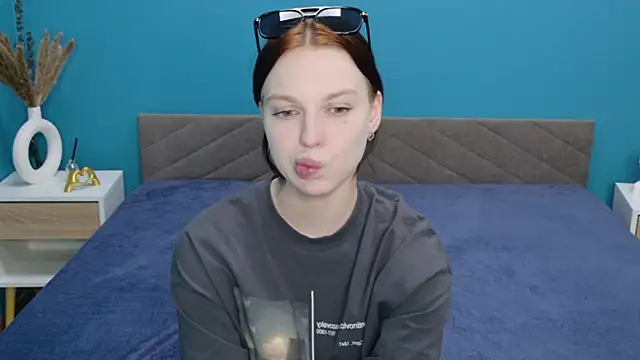 Nora Finch online show from 06/12/26, 10:14