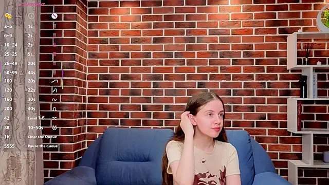 MyrtaMcclaney online show from 06/04/26, 07:09