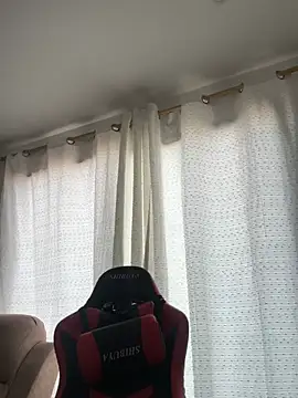 Snapshot of ElectraScott chatting on 06/19/26, 08:01 ElectraScott online show from 06/19/26, 08:01