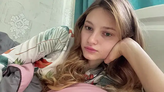 HeIen cute online show from 07/22/26, 06:27