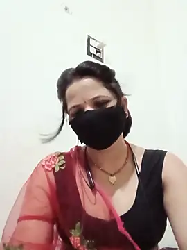 Snapshot of Karishma_bhabi3 chatting on 06/13/26, 04:27 Karishma bhabi3 online show from 06/13/26, 04:27