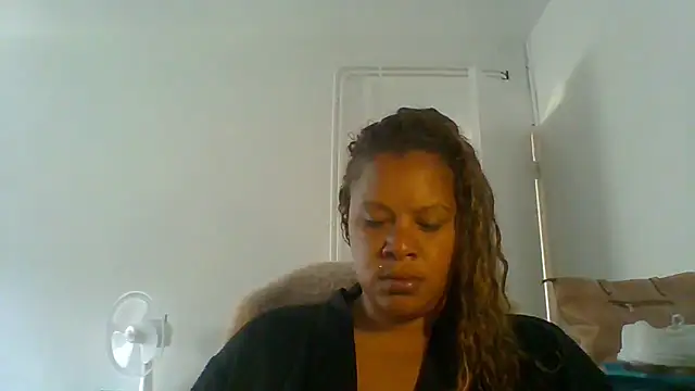 DOMINATRICESANDRA online show from 06/05/26, 07:14