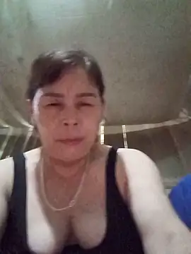 Snapshot of Kiki_sexyy chatting on 06/07/26, 05:00 Kiki sexyy online show from 06/07/26, 05:00