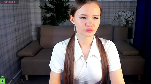 Ella Butler online show from 06/04/26, 11:05