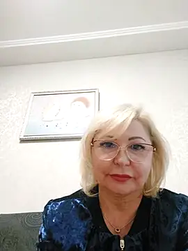 Snapshot of MilaLoveX chatting on 06/01/26, 02:08 MilaLoveX online show from 06/01/26, 02:08