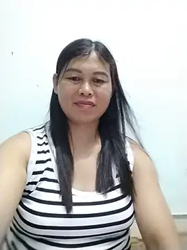 Snapshot of -Hatybi- chatting on 05/30/26, 09:56 -Hatybi- online show from 05/30/26, 09:56