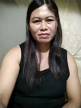 Snapshot of -Hatybi- chatting on 06/09/26, 10:43 -Hatybi- online show from 06/09/26, 10:43