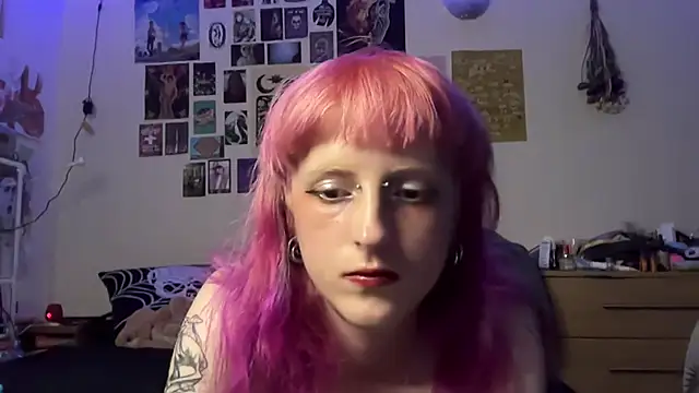 batzy666 online show from 06/23/26, 10:35