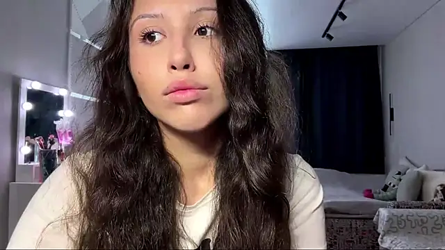 Alicekitty67 online show from 07/14/26, 07:46
